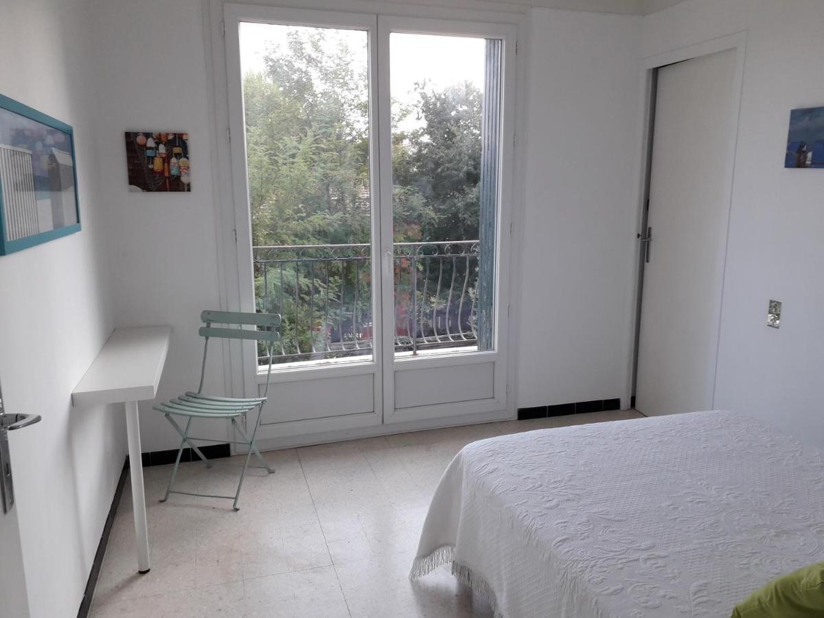 Maison Lumineuse Et Spacieuse Avec Jardin Arbore La Valette-du-Var Exteriör bild