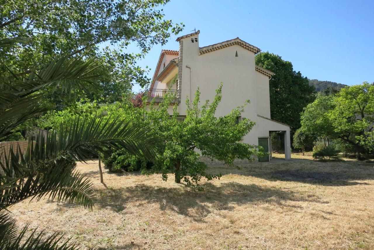 Maison Lumineuse Et Spacieuse Avec Jardin Arbore La Valette-du-Var Exteriör bild